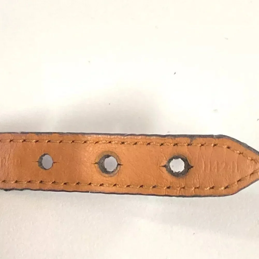 LOUIS VUITTON M6042F Monogram Bracelet-Essential V Bangle Bracelet - Picture 4 of 12